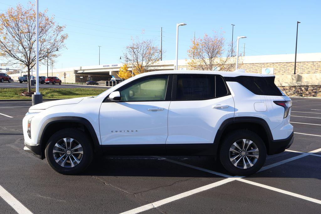 new 2026 Chevrolet Equinox car, priced at $30,495