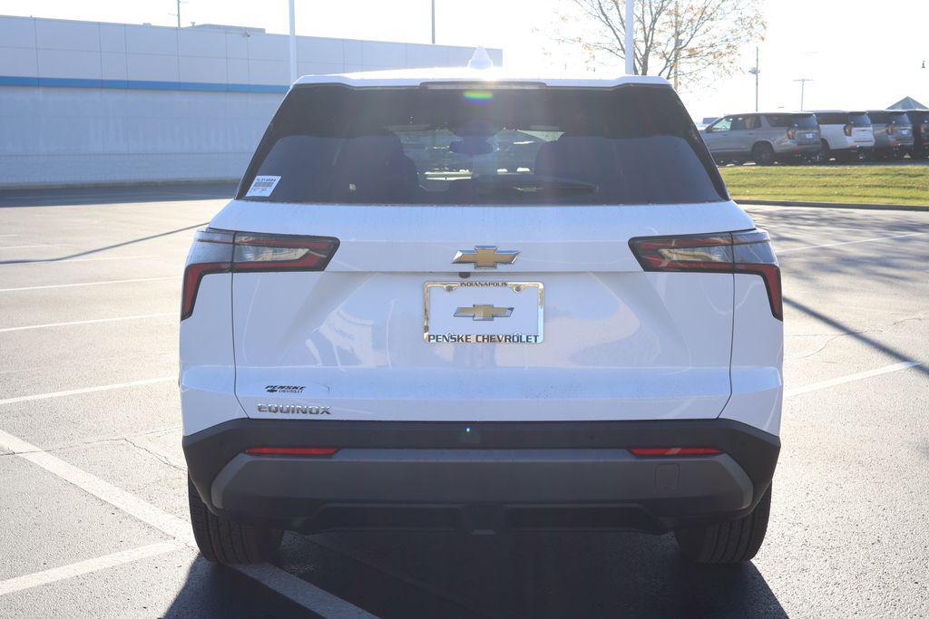 new 2026 Chevrolet Equinox car, priced at $30,495