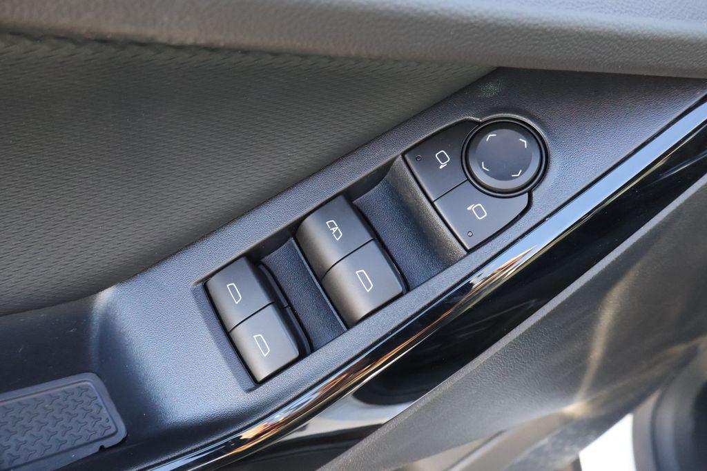 new 2026 Chevrolet Equinox car, priced at $30,495