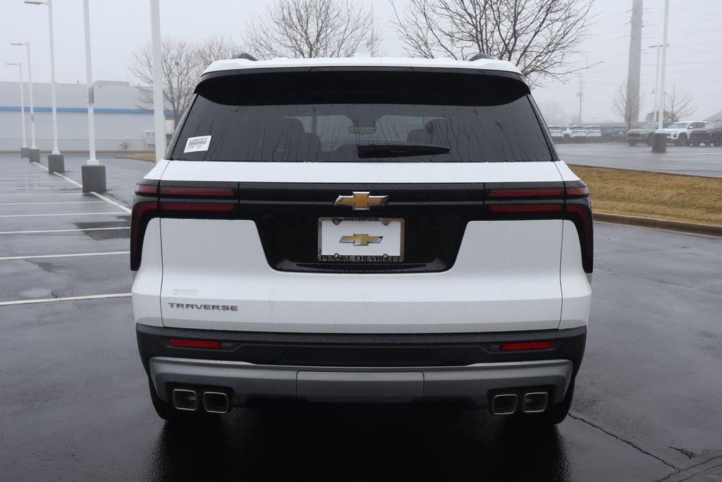 new 2026 Chevrolet Traverse car, priced at $47,945