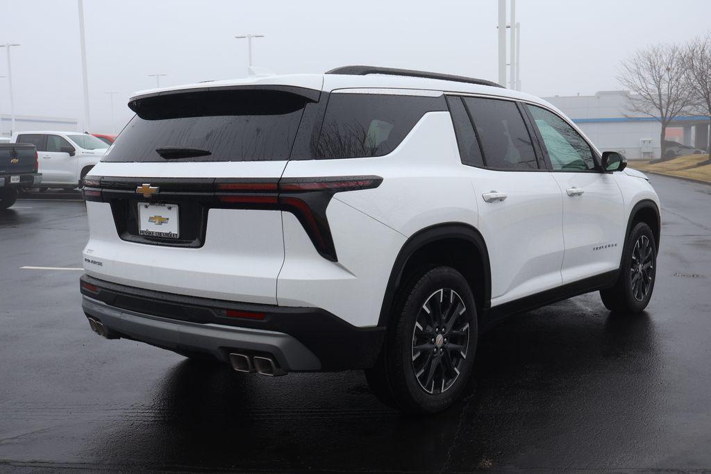 new 2026 Chevrolet Traverse car, priced at $47,945