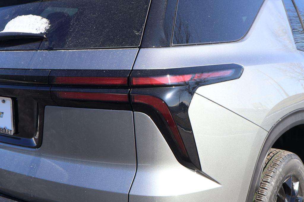 new 2026 Chevrolet Traverse car, priced at $46,305