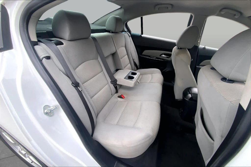 used 2014 Chevrolet Cruze car, priced at $5,699