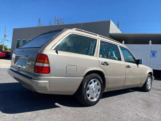used 1995 Mercedes-Benz E-Class car, priced at $6,995