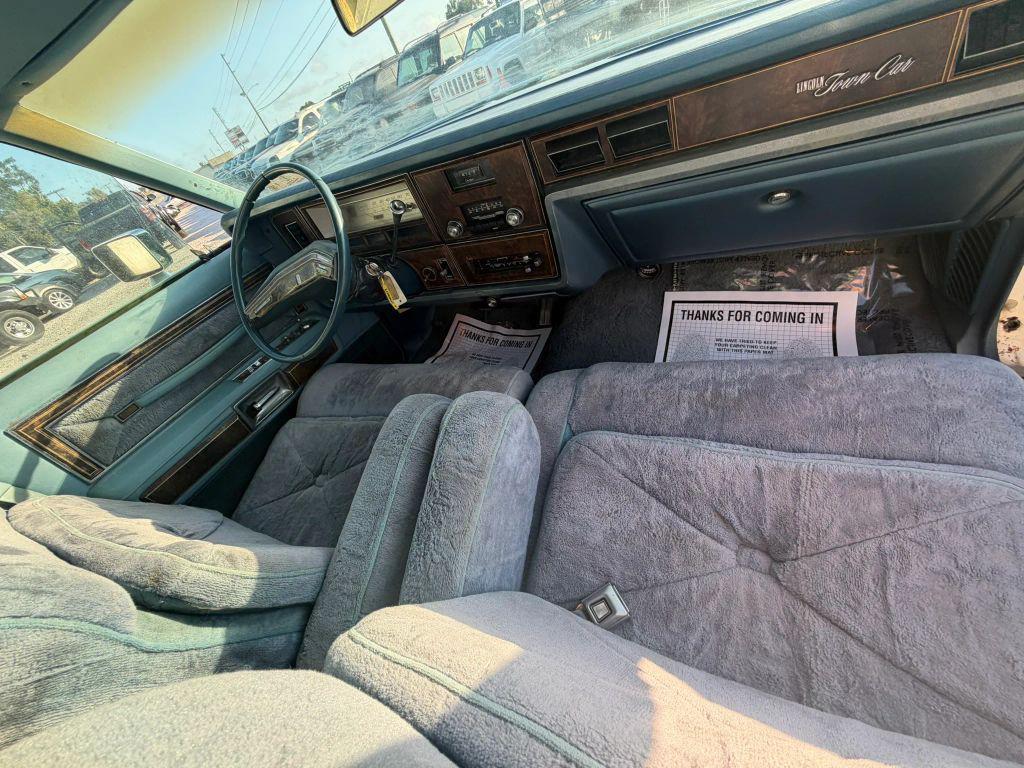 used 1979 Lincoln Town Car car, priced at $9,995