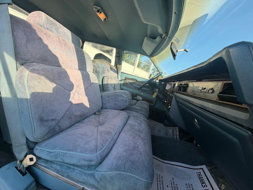 used 1979 Lincoln Town Car car, priced at $9,995