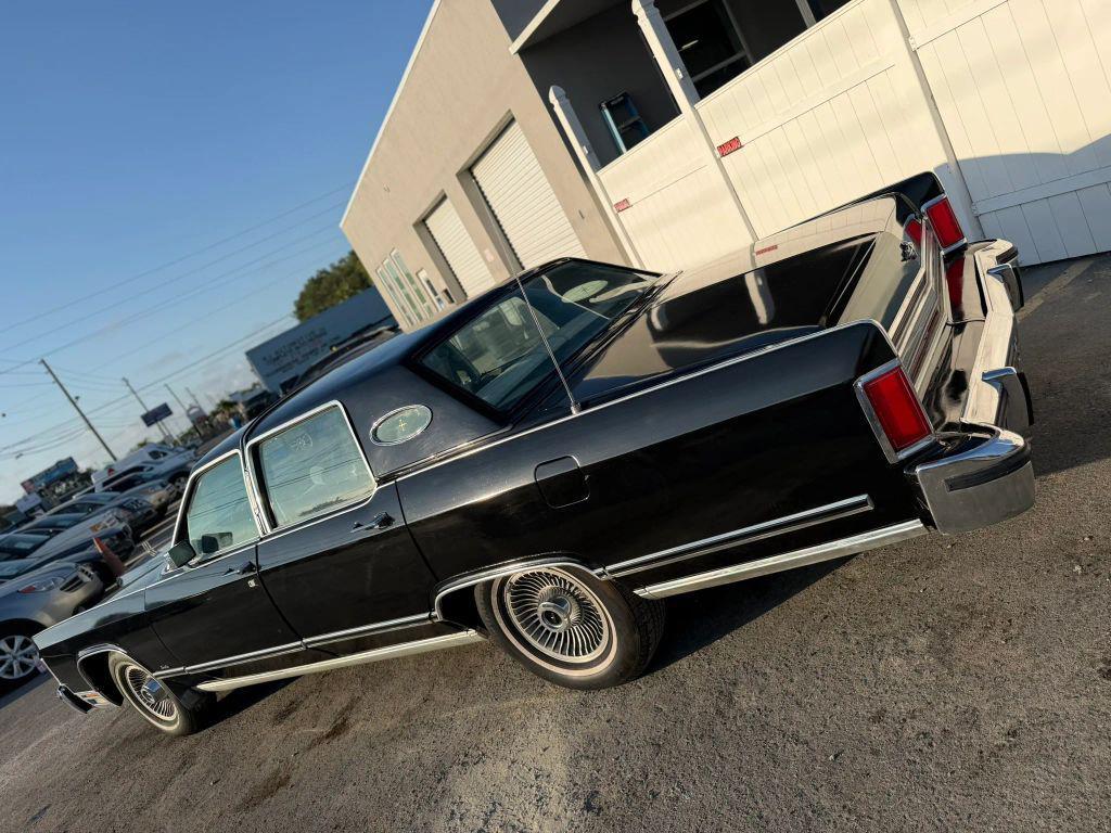 used 1979 Lincoln Town Car car, priced at $9,995