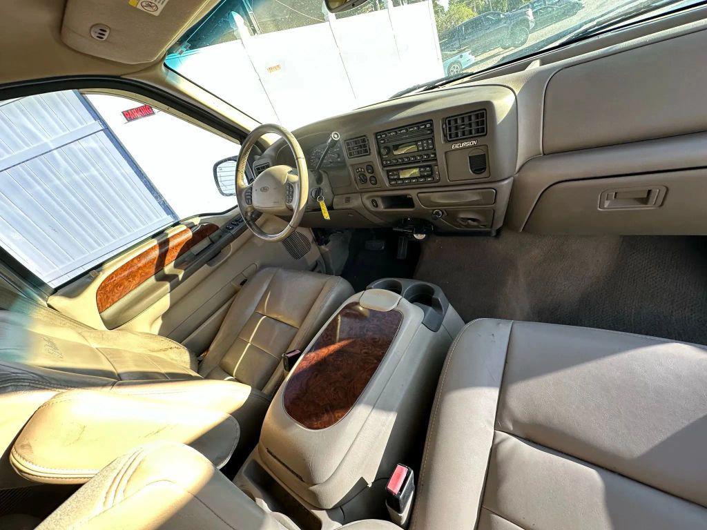 used 2002 Ford Excursion car, priced at $12,995
