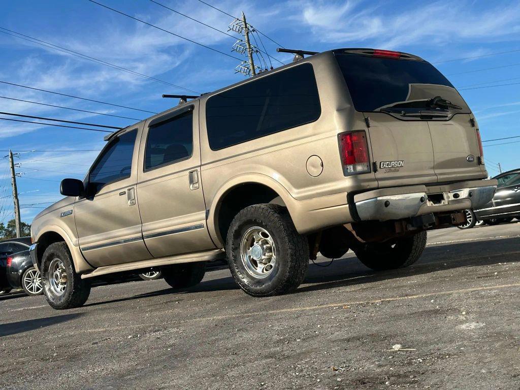 used 2002 Ford Excursion car, priced at $12,995