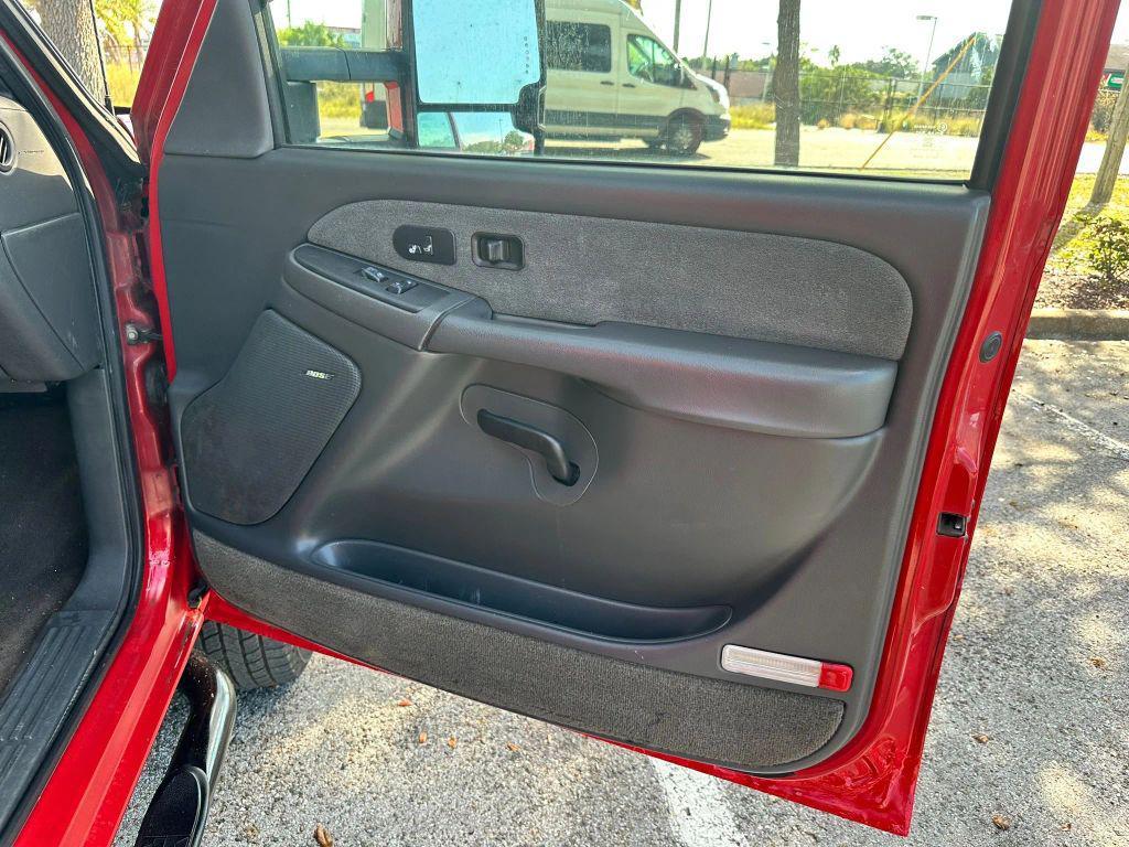 used 2003 Chevrolet Silverado 2500 car, priced at $12,995