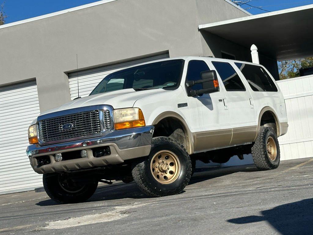 used 2000 Ford Excursion car, priced at $9,995