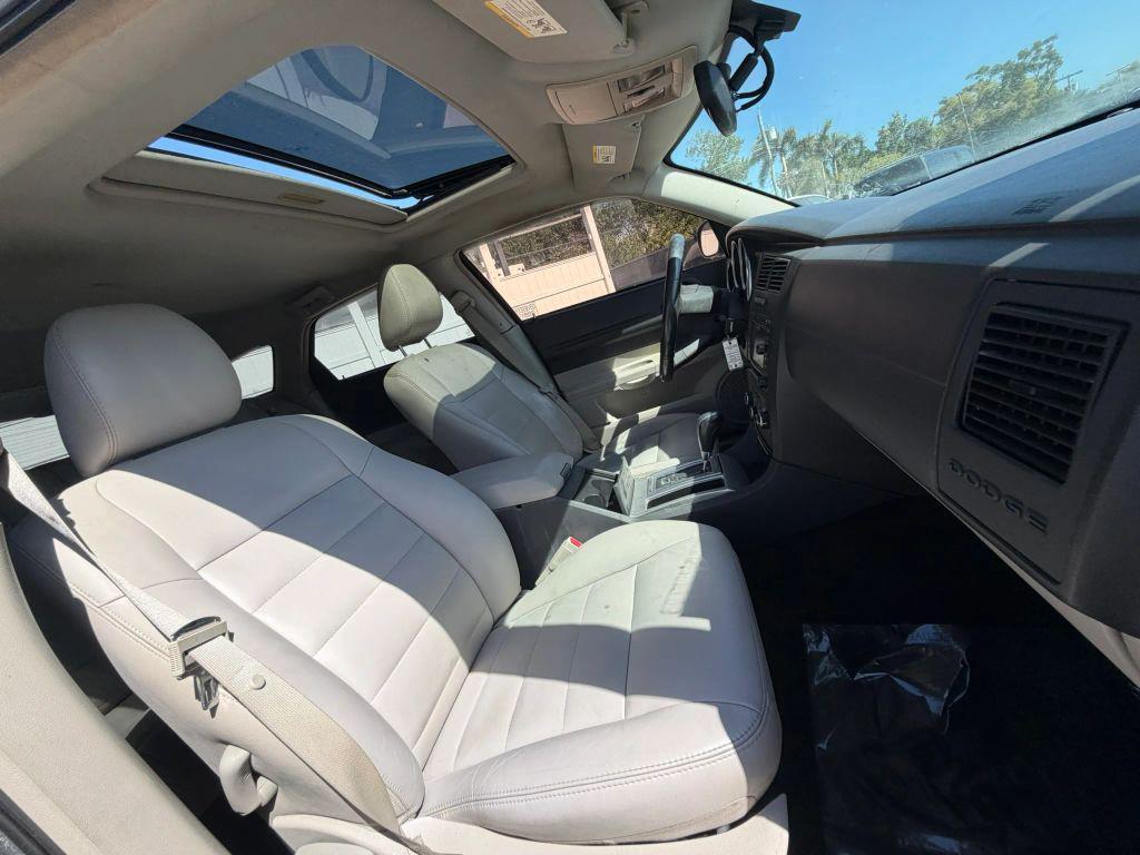 used 2005 Dodge Magnum car, priced at $7,500