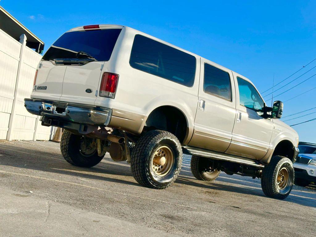 used 2001 Ford Excursion car, priced at $11,995