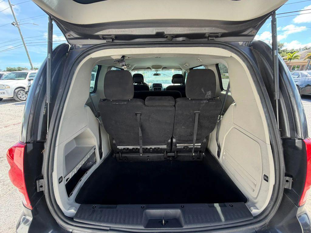 used 2015 Dodge Grand Caravan car, priced at $3,995