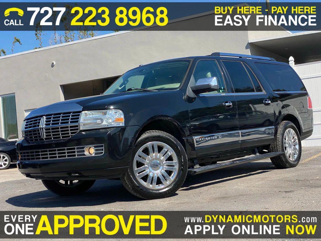 used 2013 Lincoln Navigator car, priced at $7,995