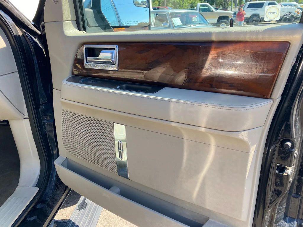 used 2013 Lincoln Navigator car, priced at $7,995