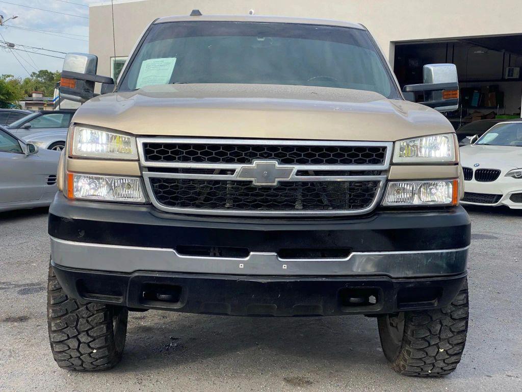 used 2005 Chevrolet Silverado 2500 car, priced at $14,995