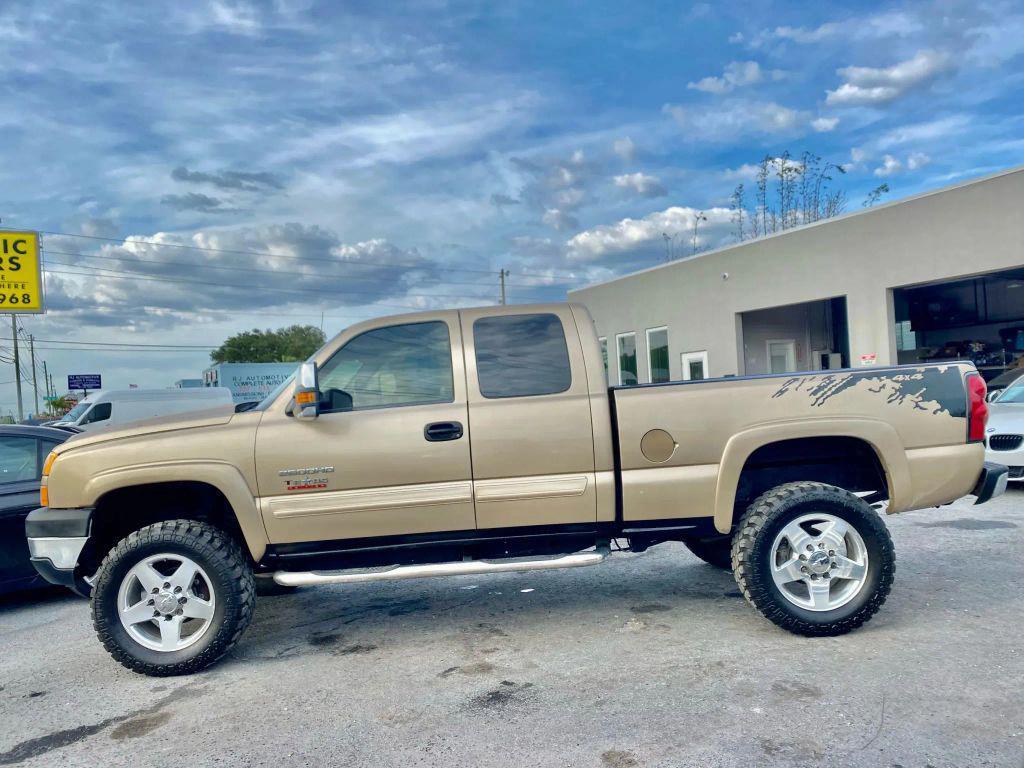 used 2005 Chevrolet Silverado 2500 car, priced at $14,995