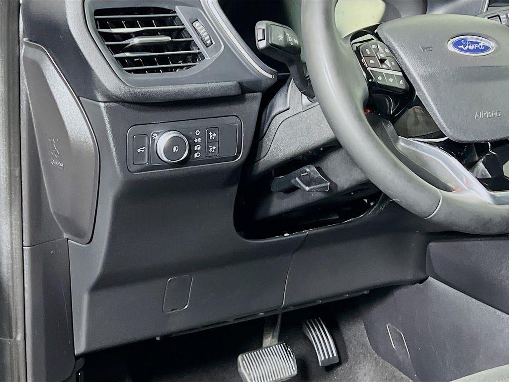 used 2022 Ford Escape car, priced at $21,117