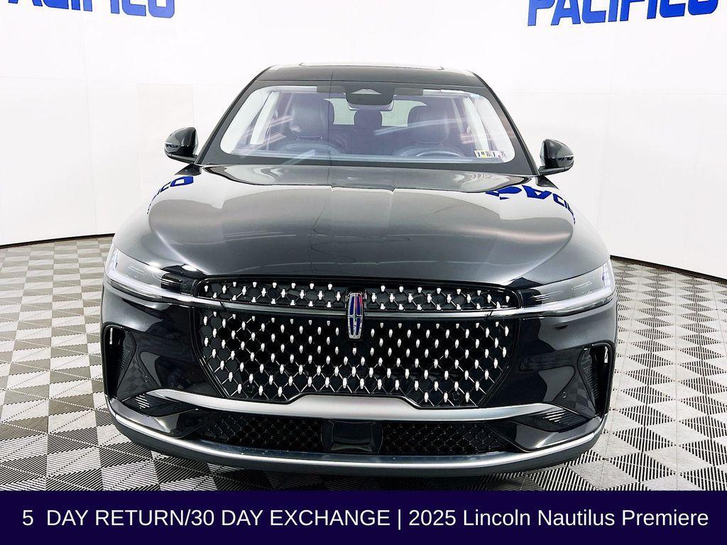 used 2025 Lincoln Nautilus car, priced at $48,994