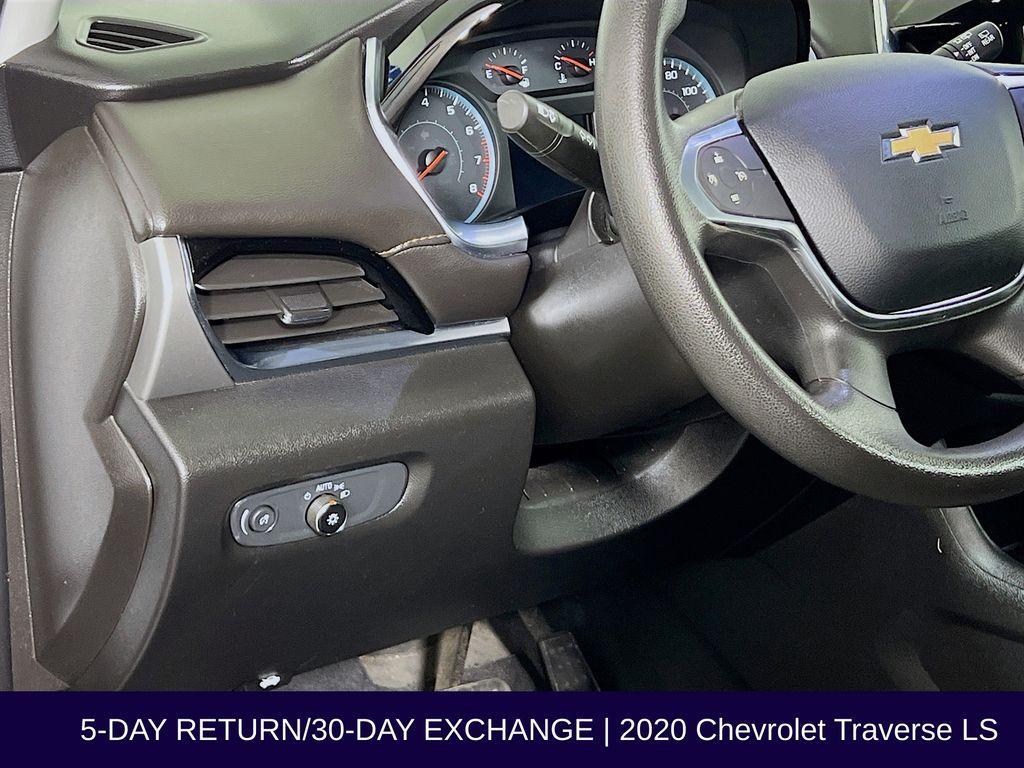 used 2020 Chevrolet Traverse car, priced at $18,159
