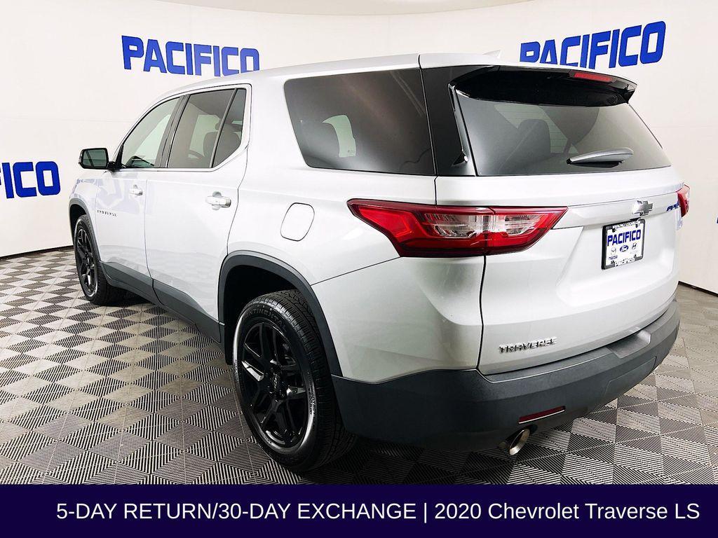 used 2020 Chevrolet Traverse car, priced at $18,159