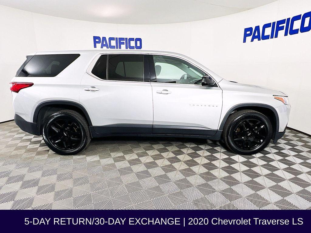 used 2020 Chevrolet Traverse car, priced at $18,159