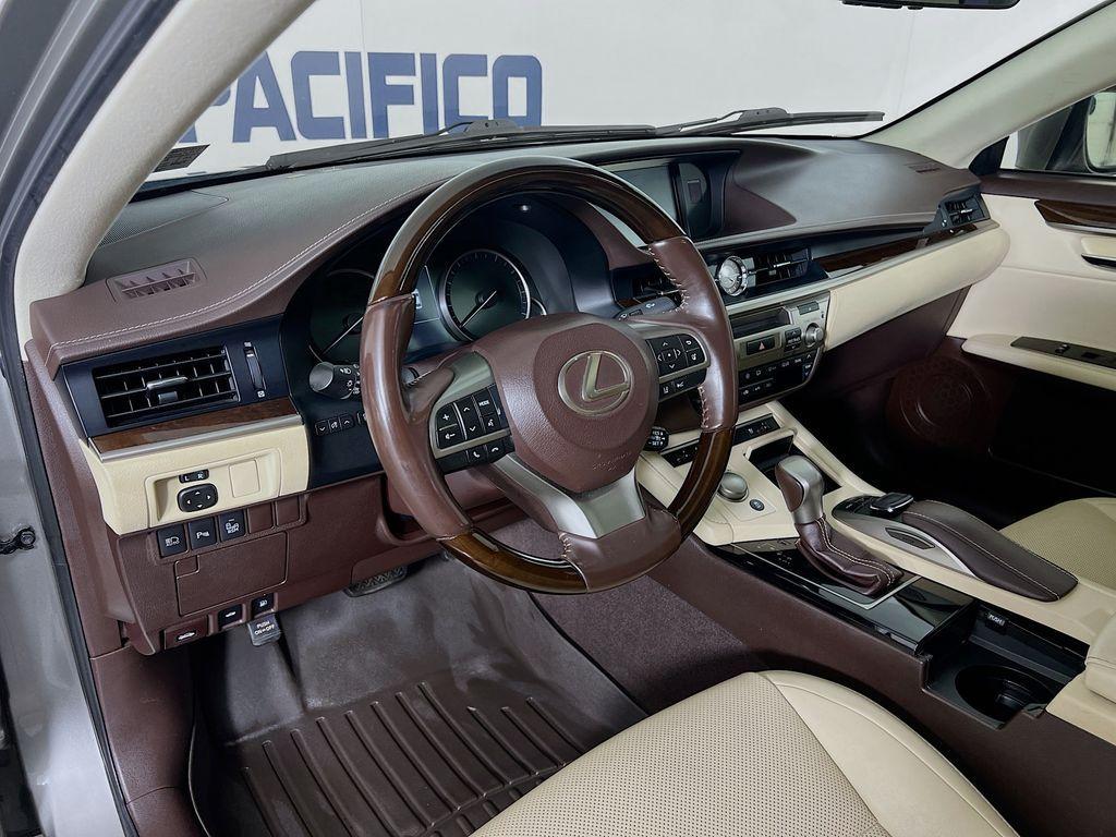 used 2018 Lexus ES 350 car, priced at $20,899