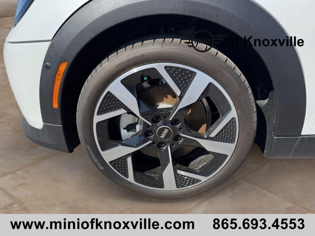 new 2025 MINI Hardtop car, priced at $40,380