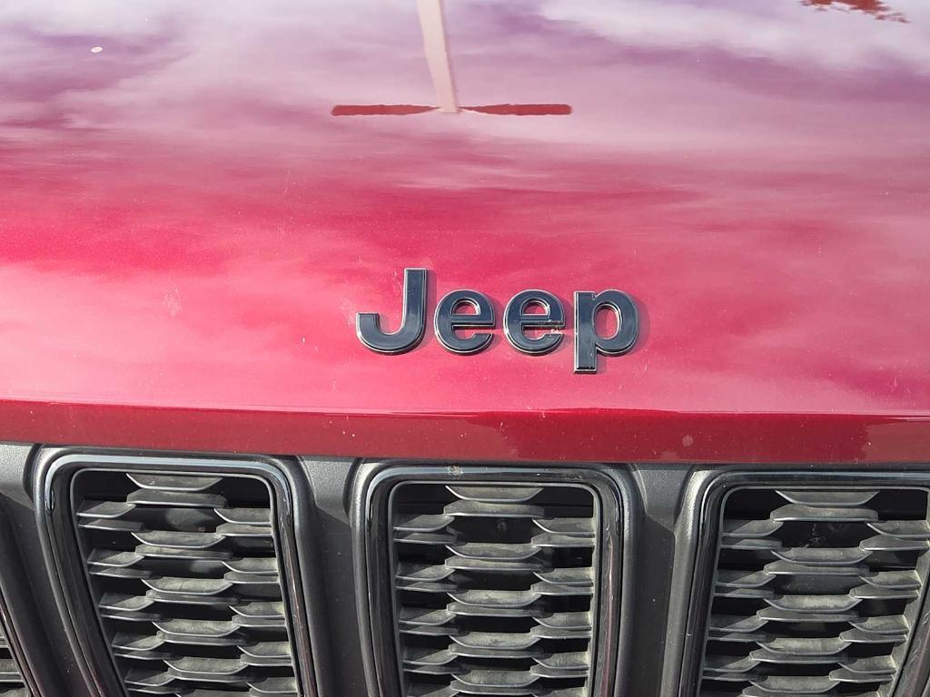 used 2024 Jeep Grand Cherokee L car, priced at $35,995