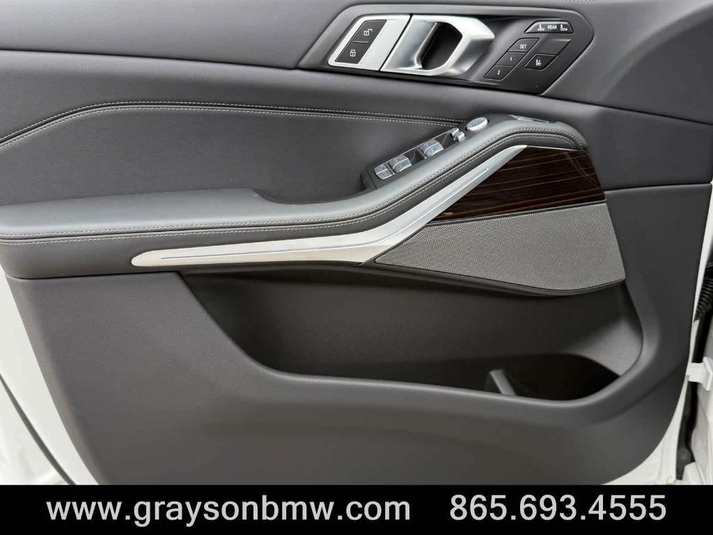 used 2025 BMW X7 car, priced at $83,067