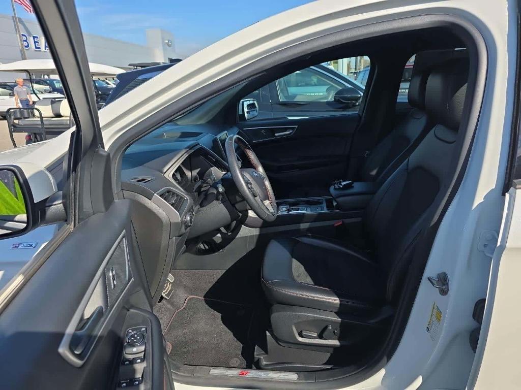 used 2024 Ford Edge car, priced at $33,495