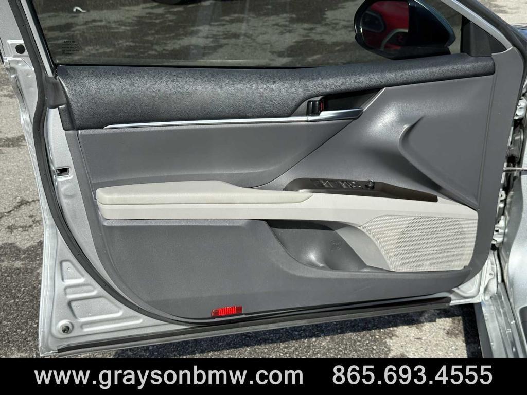 used 2022 Toyota Camry Hybrid car, priced at $17,995