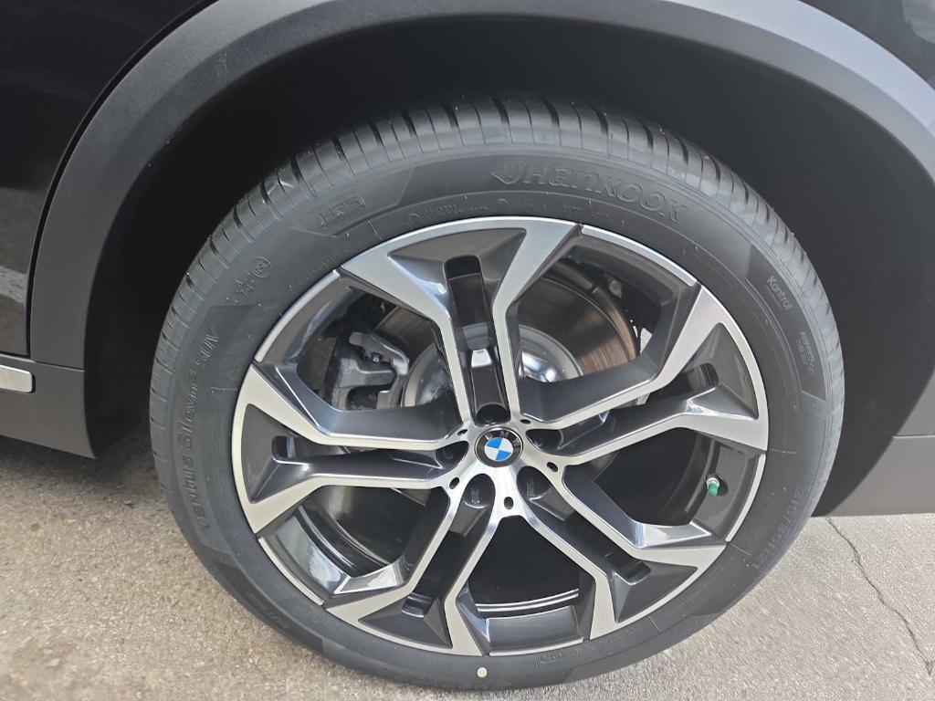 new 2026 BMW X5 PHEV car, priced at $85,387