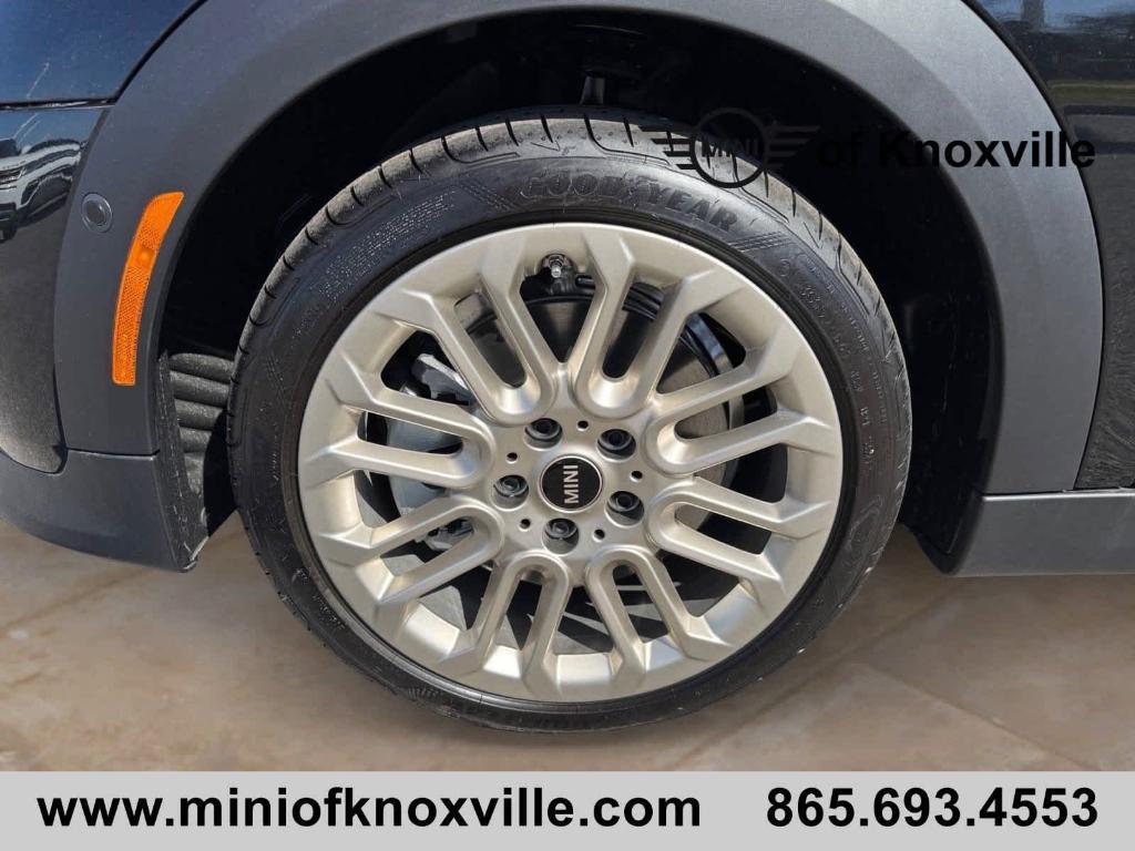 new 2025 MINI Hardtop car, priced at $38,810