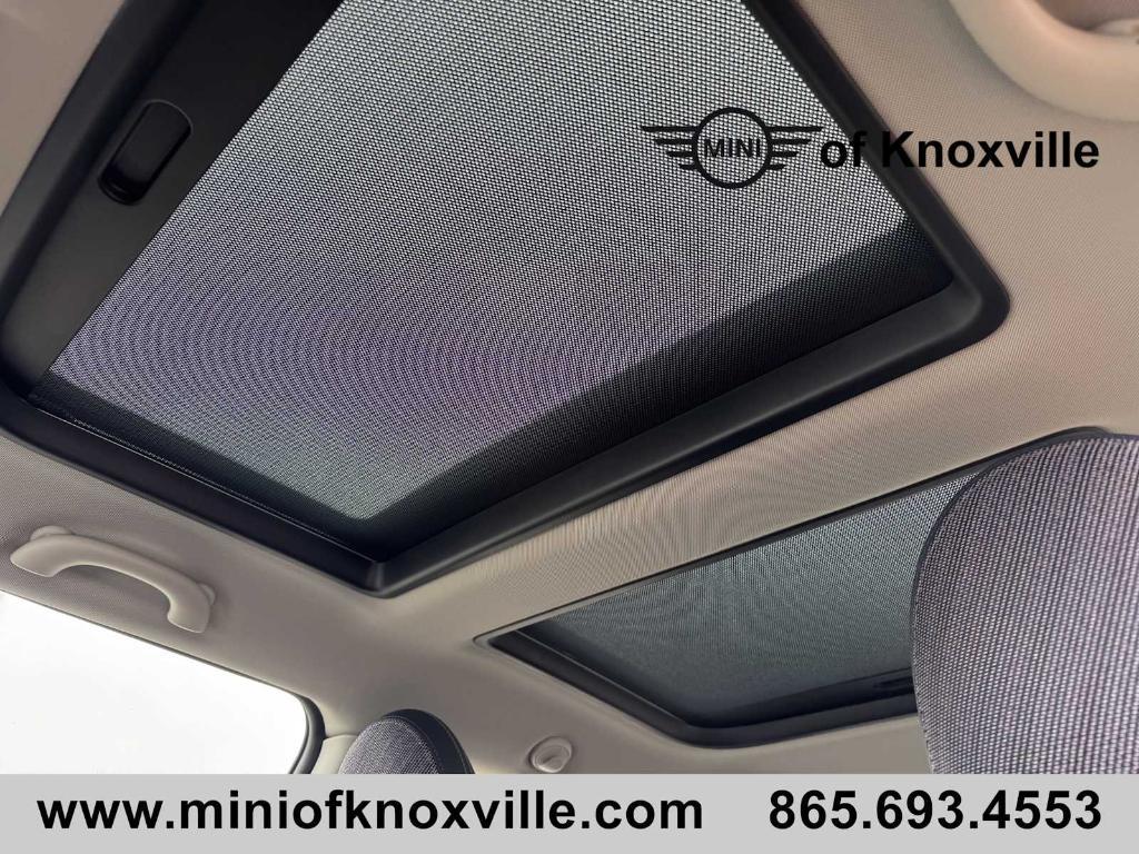 new 2025 MINI Hardtop car, priced at $37,515