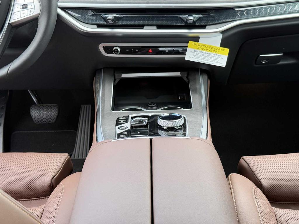 new 2026 BMW X7 car, priced at $96,505