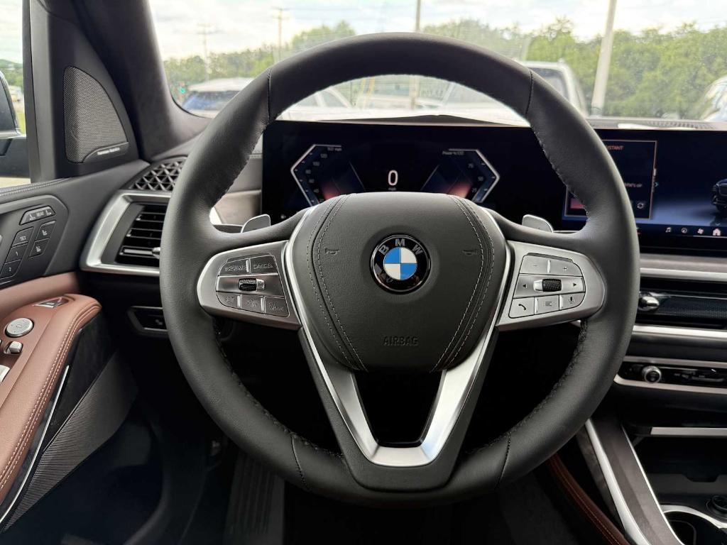 new 2026 BMW X7 car, priced at $96,505