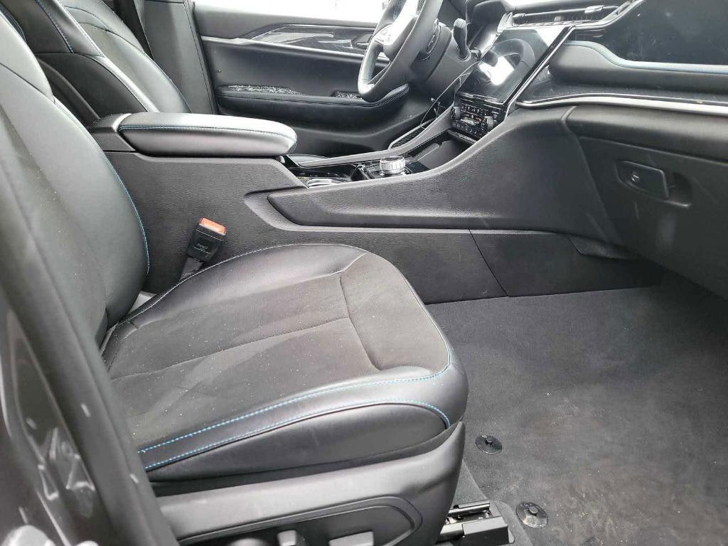 used 2022 Jeep Grand Cherokee 4xe car, priced at $32,360