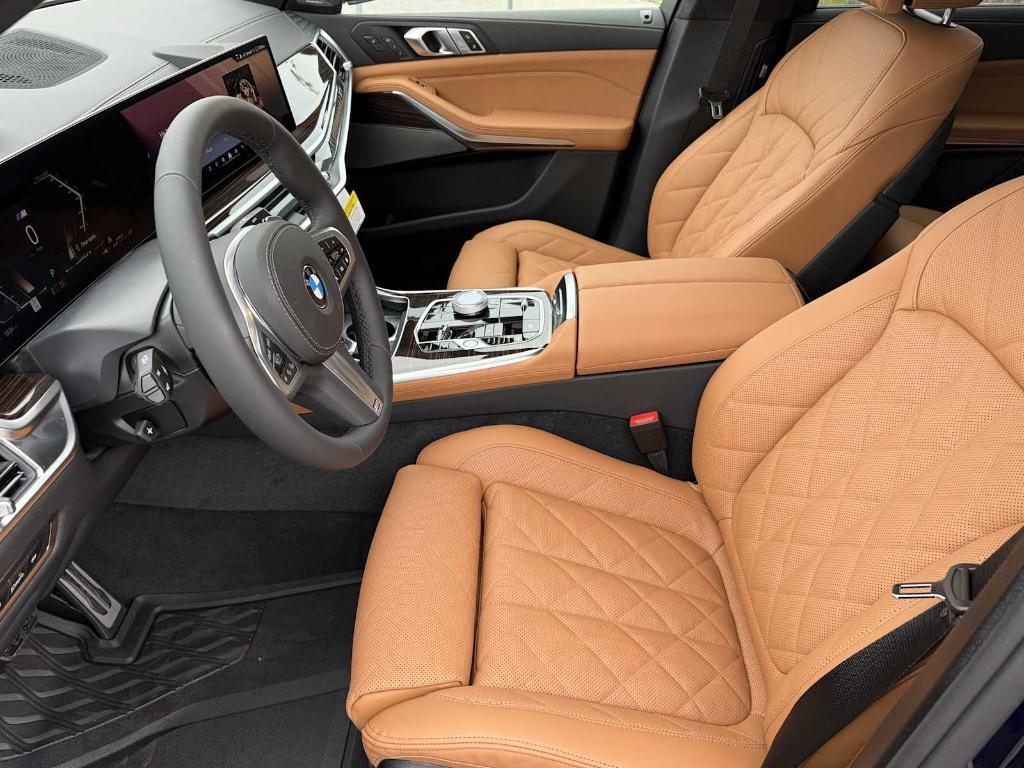 new 2026 BMW X7 car, priced at $104,605