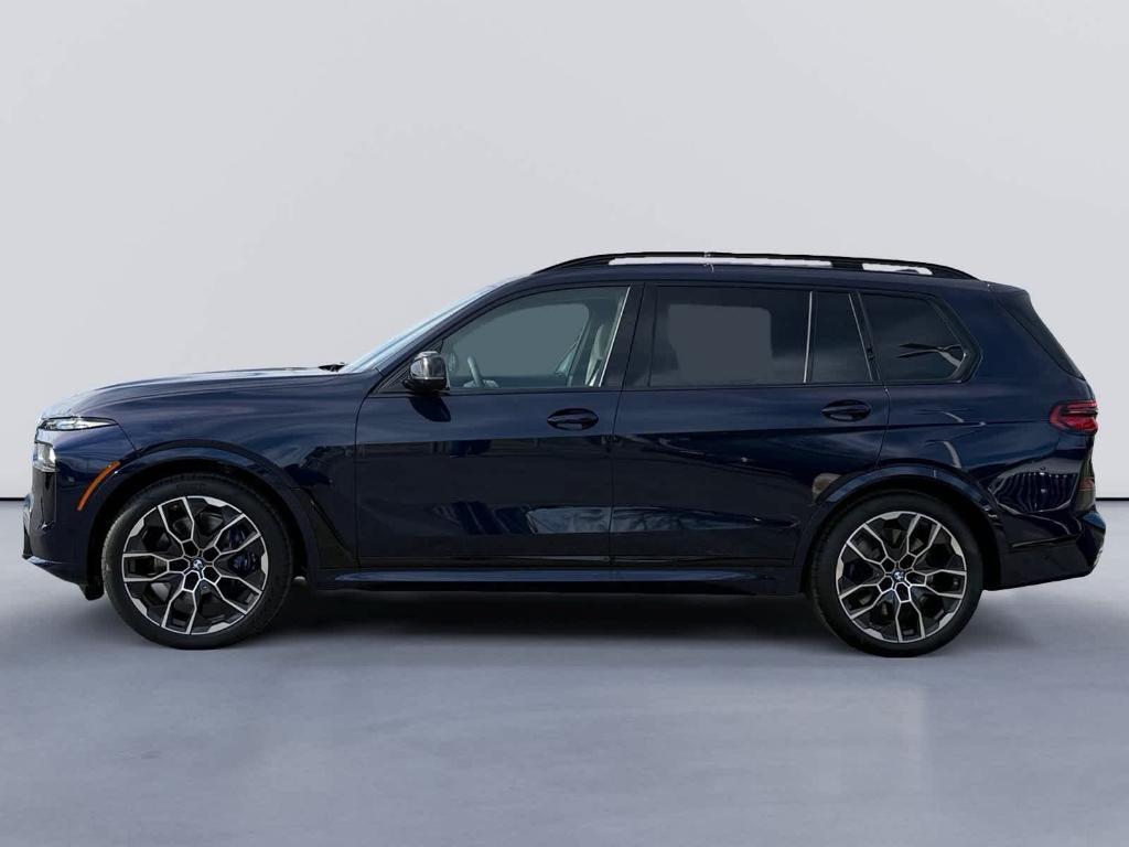 new 2026 BMW X7 car, priced at $125,505