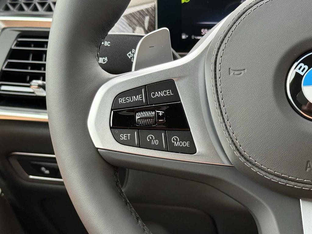 new 2026 BMW X7 car, priced at $96,035