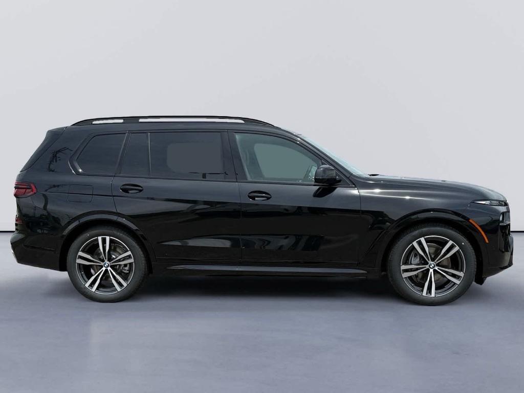 new 2026 BMW X7 car, priced at $96,035