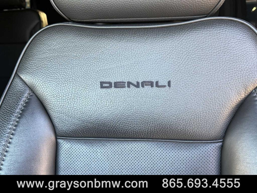 used 2022 GMC Yukon car, priced at $43,995