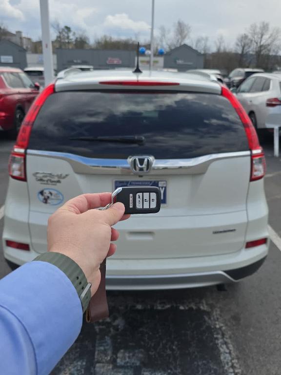 used 2015 Honda CR-V car, priced at $17,995