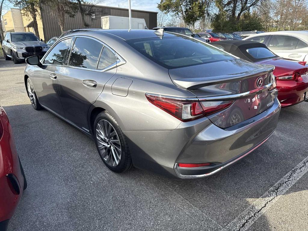 used 2020 Lexus ES 300h car, priced at $31,995