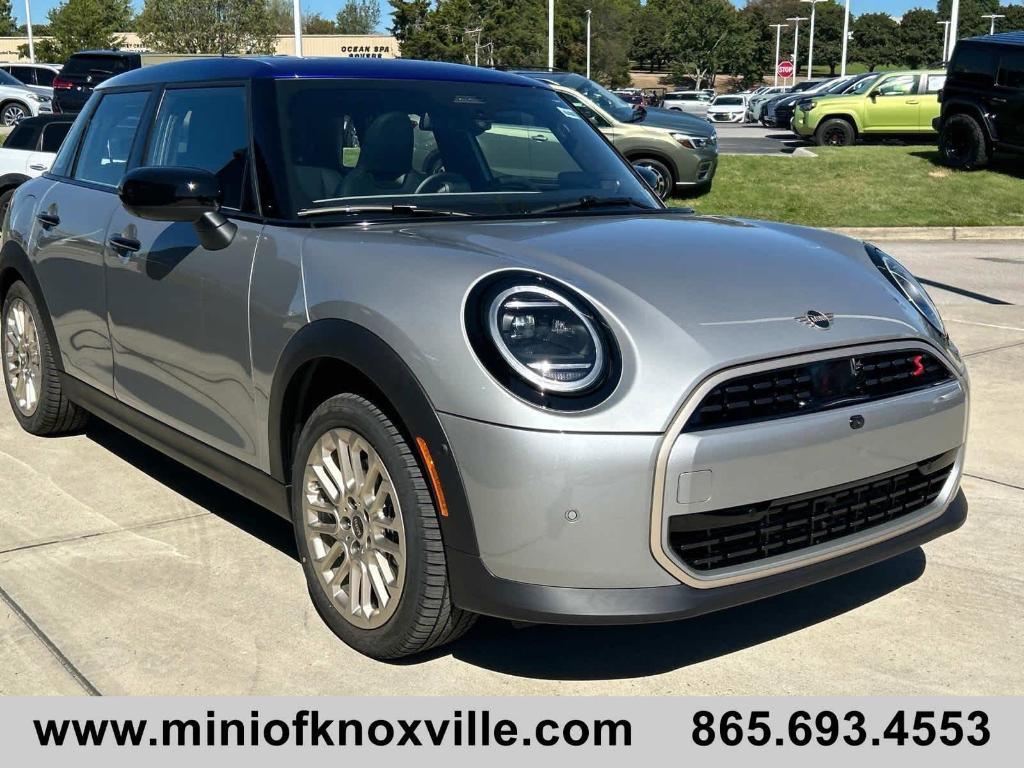 new 2025 MINI Hardtop car, priced at $40,380
