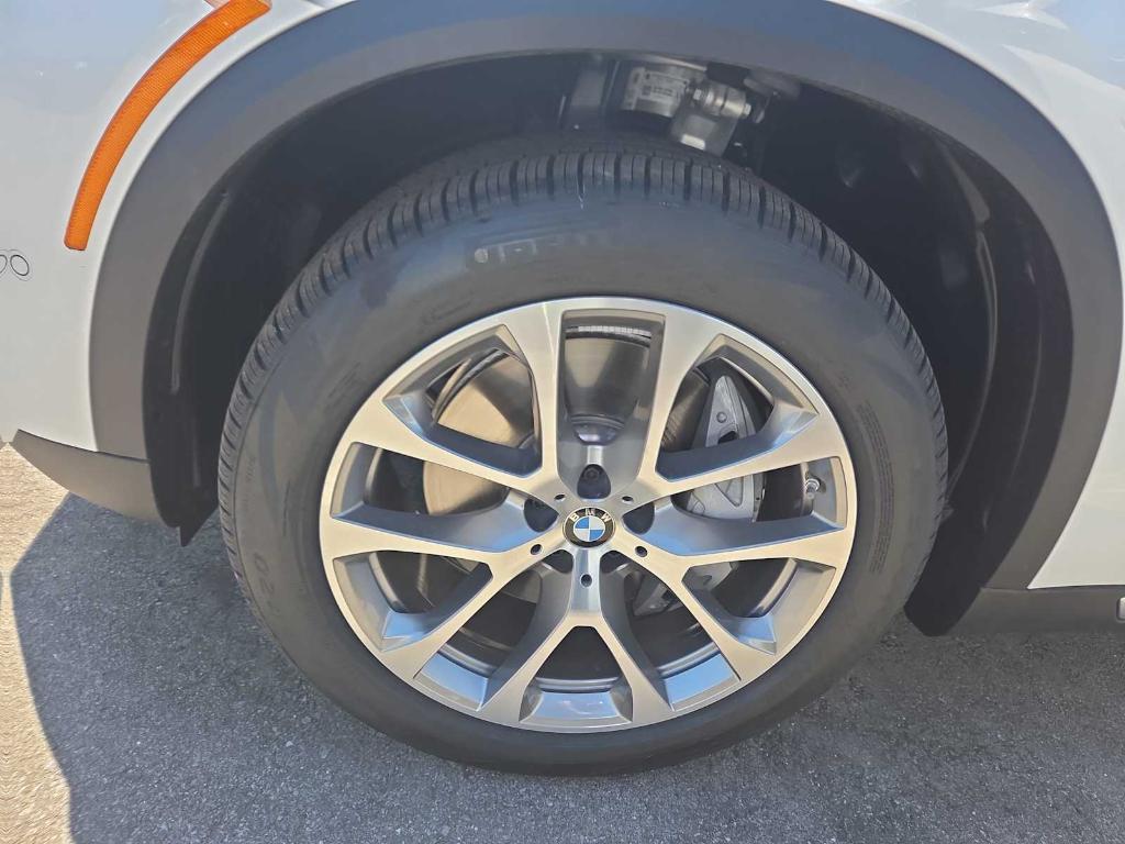 new 2026 BMW X5 PHEV car