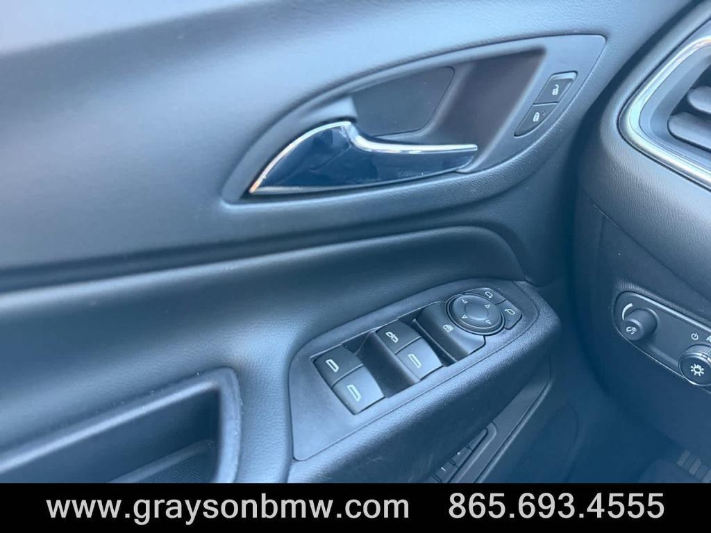 used 2020 Chevrolet Equinox car, priced at $19,613