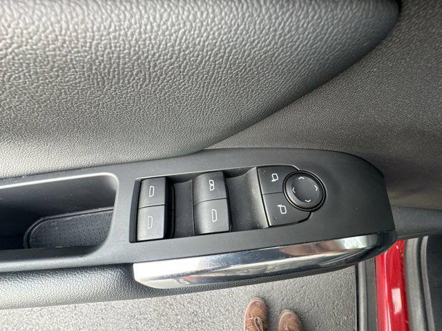 used 2025 Chevrolet Traverse car, priced at $41,244